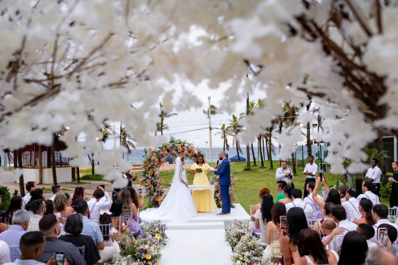 Cerimônia à Beira-Mar — Salvador, BA